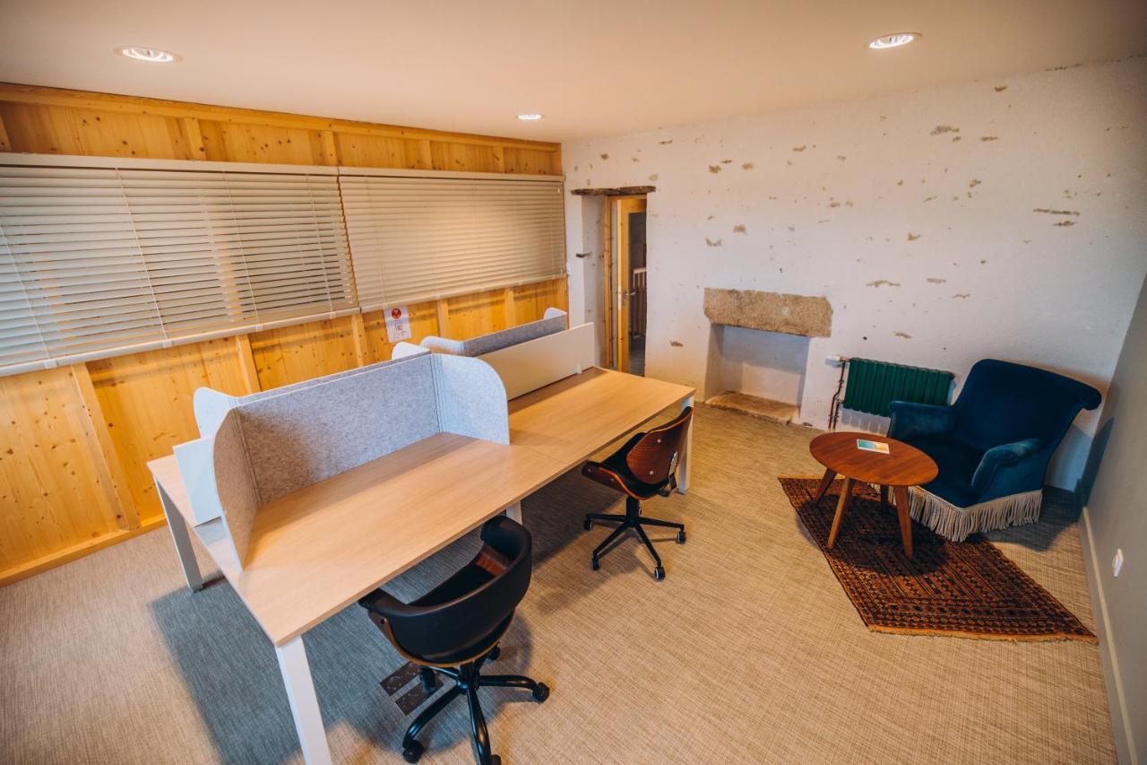Bigouden Makers Hotel Pont-lʼAbbé Екстериор снимка
