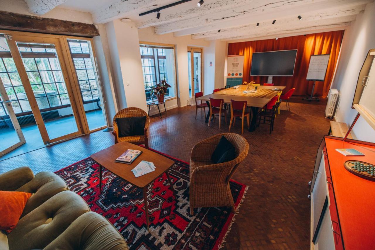 Bigouden Makers Hotel Pont-lʼAbbé Екстериор снимка