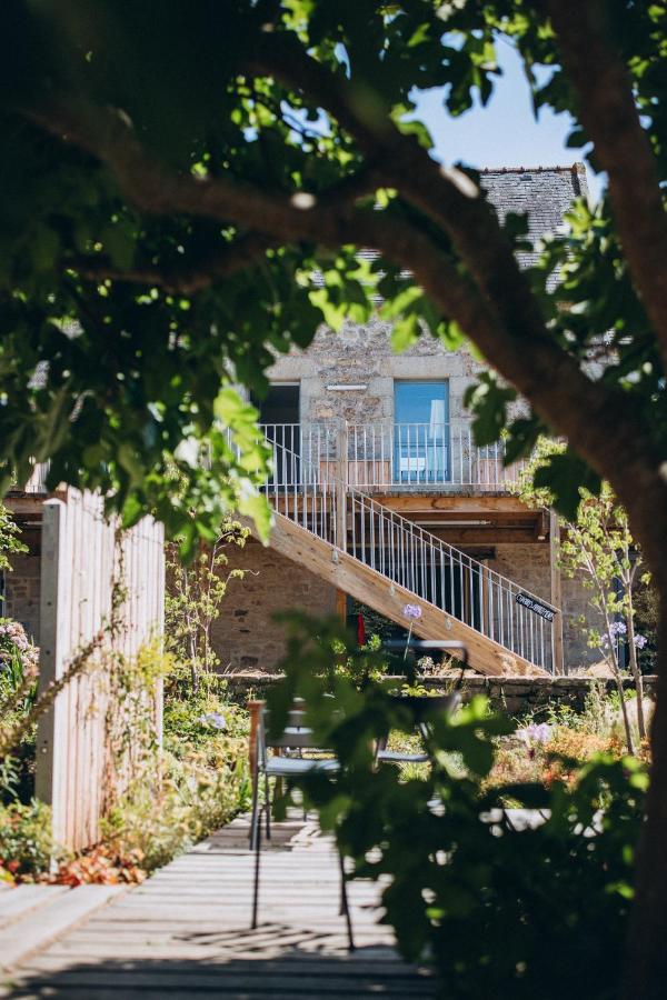 Bigouden Makers Hotel Pont-lʼAbbé Екстериор снимка