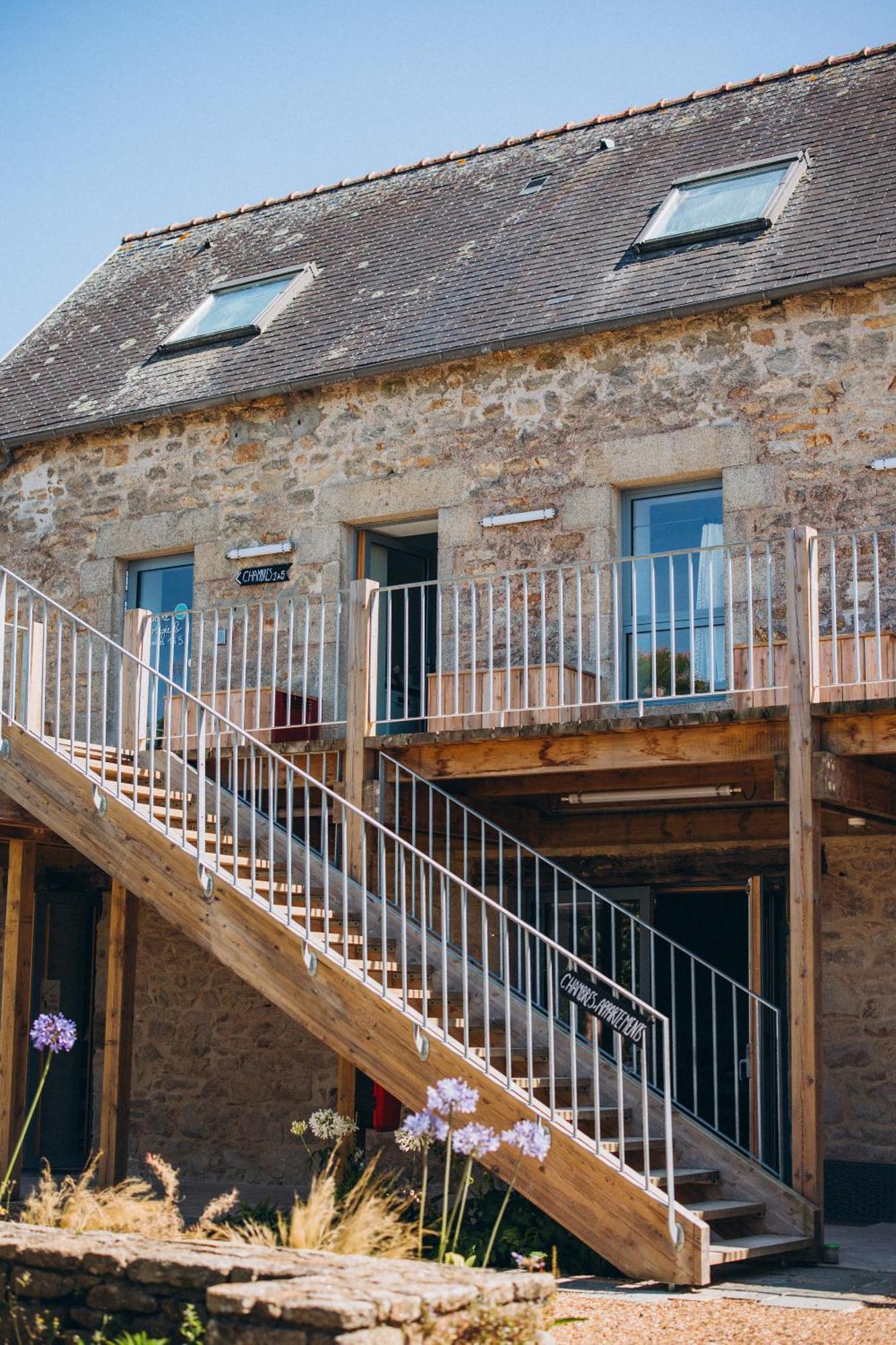 Bigouden Makers Hotel Pont-lʼAbbé Екстериор снимка